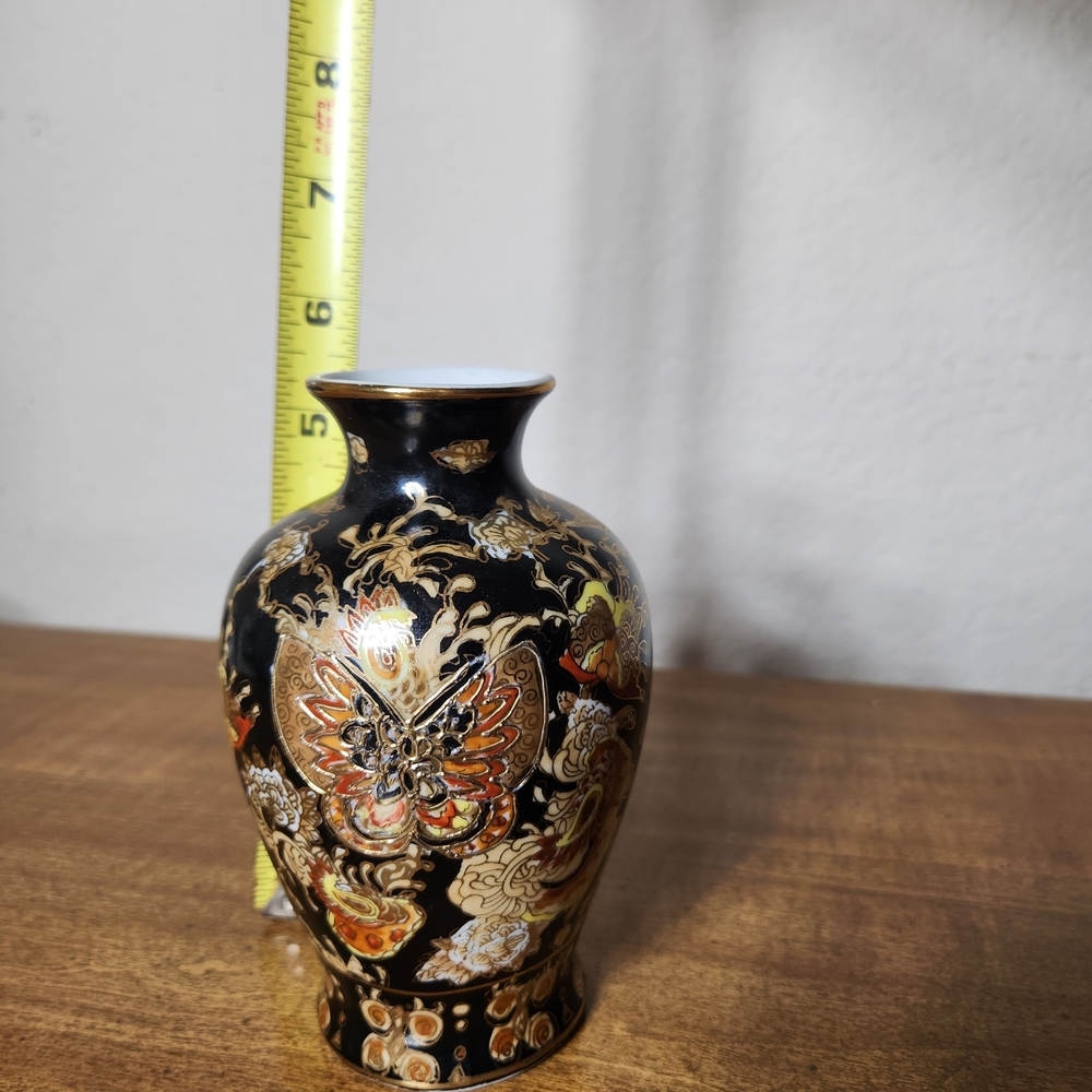Vintage Elegant Hand Painted Floral Porcelain Vase Black and Gold 5 1/2" - Picture 5 of 6
